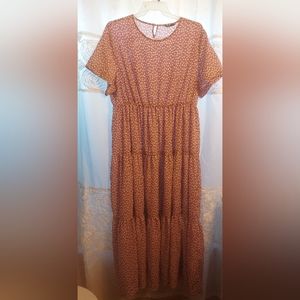 PINK FLORAL LONG TIERD MAXI DAISEY PRINT